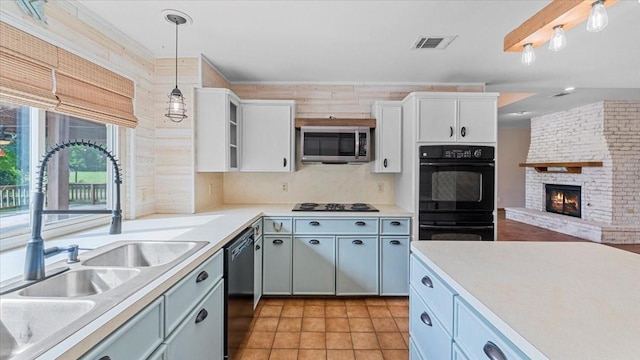 2388 N Walker Rd, Cleveland, TX 77328