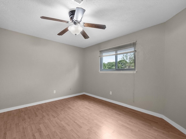 9912 Thrush St, La Porte, TX 77571 - photo 17