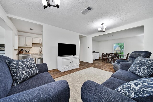 9250 Blankenship Dr, Houston, TX 77080 - photo 10
