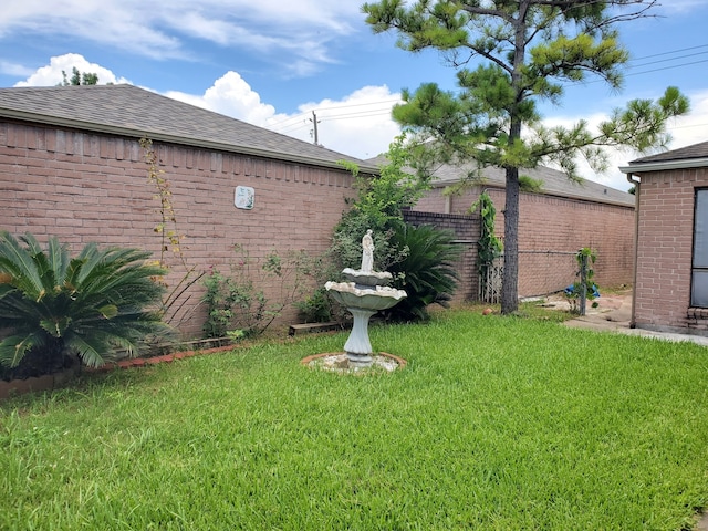 9206 Beringwood Dr, Houston, TX 77083 - view of yard