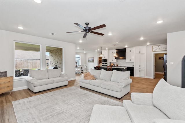 16 Gemstone Ct, Angleton, TX 77515 - photo 23