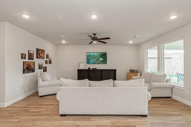16 Gemstone Ct, Angleton, TX 77515 - photo 25