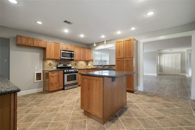 8527 Ridgepoint Dr, Houston, TX 77055 - photo 7