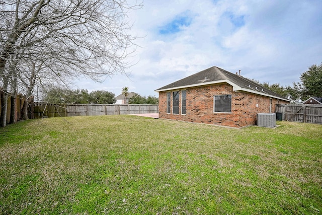 31 Crest Gate, Houston, TX 77082 - view of fenced backyard