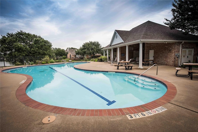 31 Crest Gate, Houston, TX 77082 - community pool with a patio area