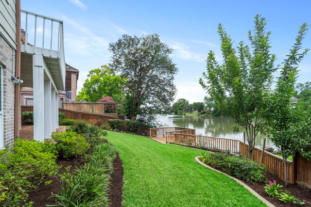 431 Lakeside Blvd, Sugar Land, TX 77478 - photo 2