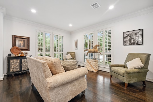 2516 Bagby St, Houston, TX 77006 - living area with ornamental molding, dark wood-type flooring, and recessed lighting