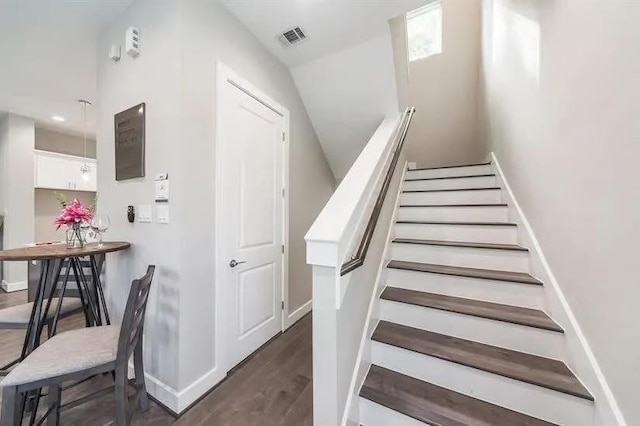 1329 Buescher Dr, Houston, TX 77043 - photo 9