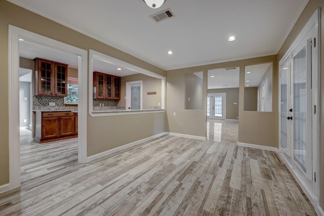 5502 Lincrest Ln, Houston, TX 77056 - unfurnished living room with light wood finished floors and recessed lighting