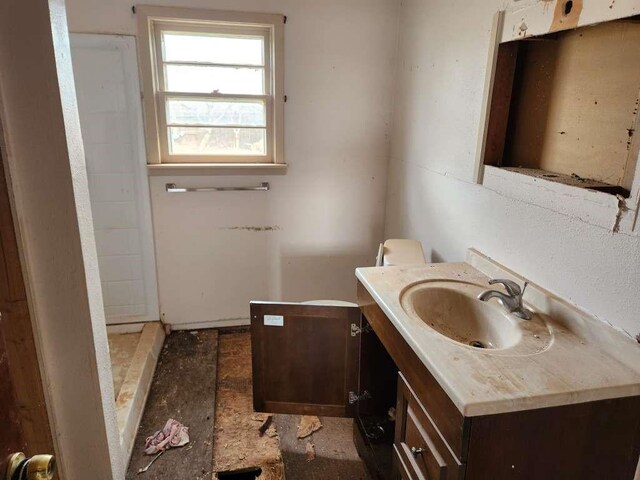 701 E Purdue St, Lubbock, TX 79403 - full bath with vanity and a shower