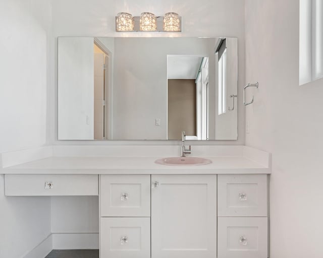 18 Pronghorn Pl, The Woodlands, TX 77389 - bathroom with vanity