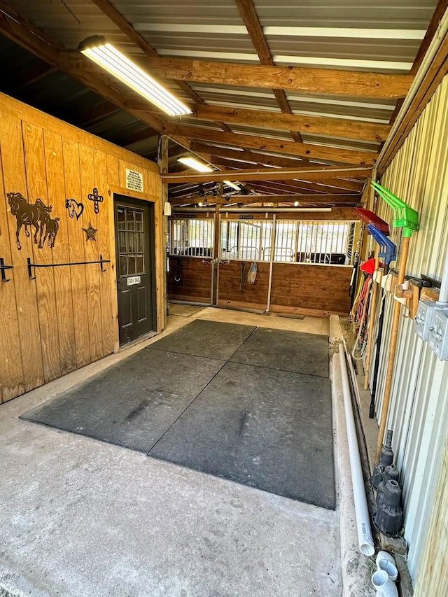 28540 Lynnwood Ln, Hempstead, TX 77445 - view of stable