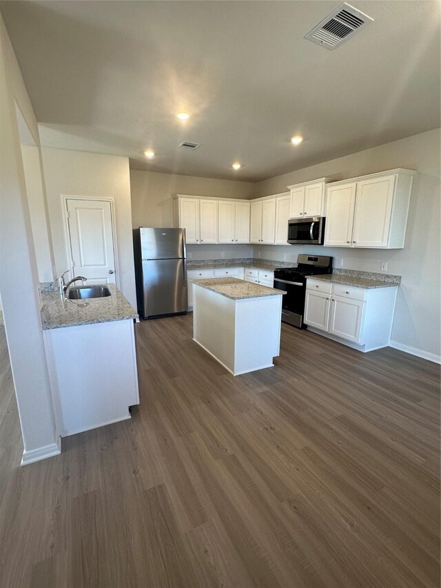 16418 Blossom Grove Dr, Conroe, TX 77303 - photo 4