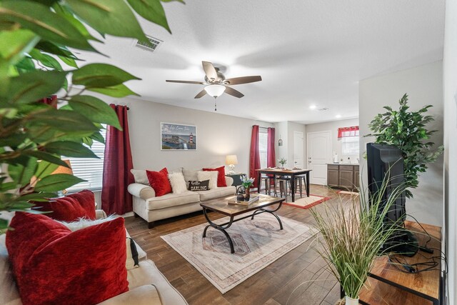 15022 Sorrento Bay Ct, Willis, TX 77318 - photo 11
