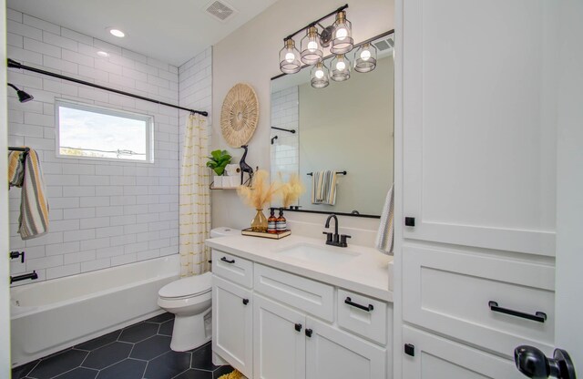 4612 Oats St, Houston, TX 77020 - full bathroom featuring tile patterned floors, vanity, and shower / tub combo with curtain
