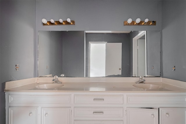 11280 Braes Forest Dr Unit 105, Houston, TX 77071 - bathroom featuring double vanity