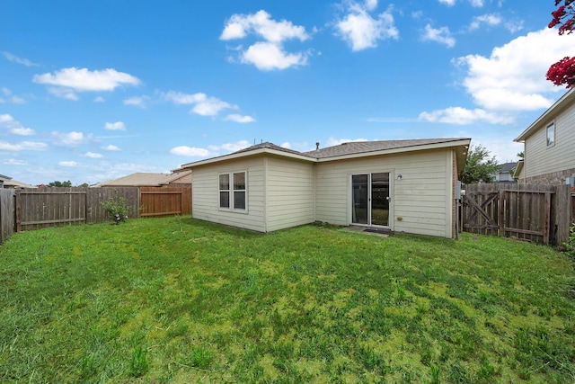 6707 Enchanted Crest Dr, Katy, TX 77449 - rear view of property with a fenced backyard