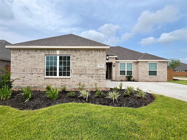3202 Bolt Rope Dr, Texas City, TX 77510 - photo 1