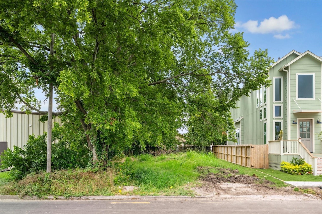 1318 E 34th St, Houston, TX 77022