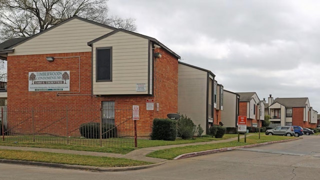 13480 S Thorntree Dr Unit 910, Houston, TX 77015 - photo 1