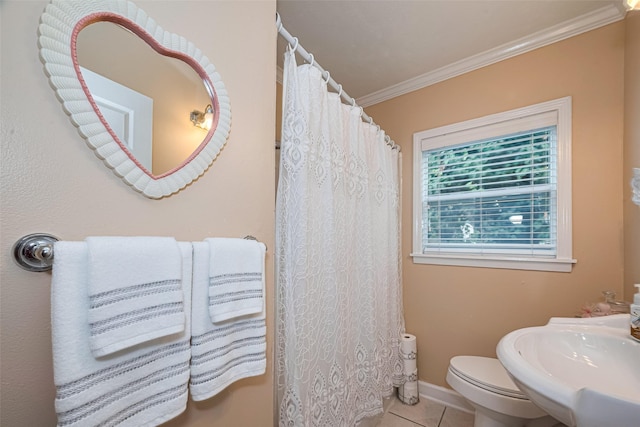 7833 Narcissus St, Houston, TX 77012 - full bathroom featuring ornamental molding, tile patterned floors, and a shower with shower curtain