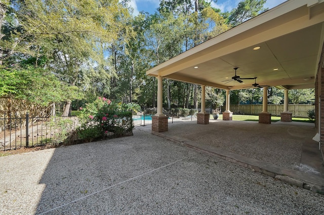 13810 Lakewood Crossing Blvd, Houston, TX 77070 - view of patio / terrace with ceiling fan