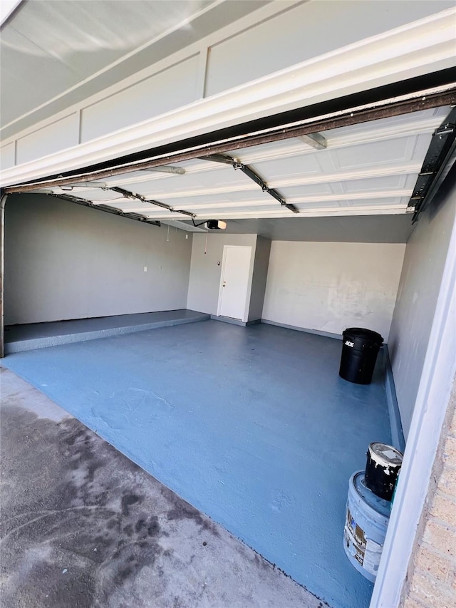 14634 Edenglen Dr, Houston, TX 77049 - view of garage
