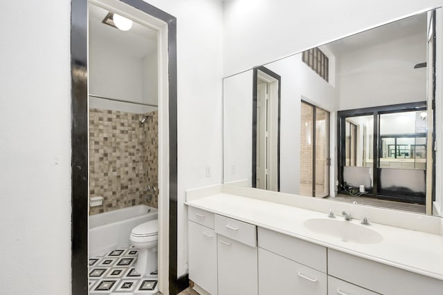 1425 Nantucket Dr Unit G, Houston, TX 77057 - bathroom with vanity and bathing tub / shower combination