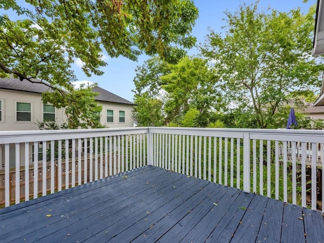 1409 Blair St, Houston, TX 77008 - view of wooden deck