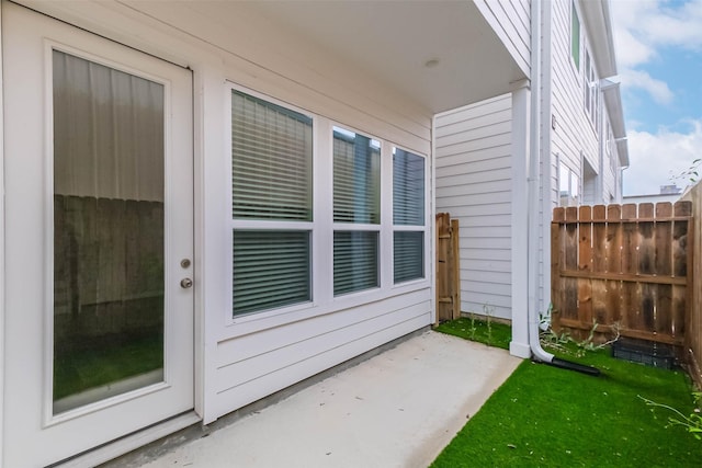 2353 Hoskins Dr, Houston, TX 77080 - view of patio / terrace