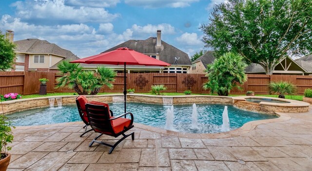 407 Pickney Ave, Sugar Land, TX 77479 - view of pool with a fenced backyard, a patio area, and a pool with connected hot tub