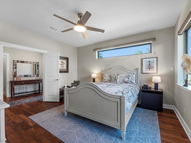 1437 Wagner St, Houston, TX 77007 - bedroom featuring wood finished floors and ceiling fan