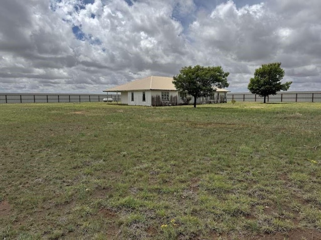 4425 Woodrow Rd, Lubbock, TX 79424 - view of yard