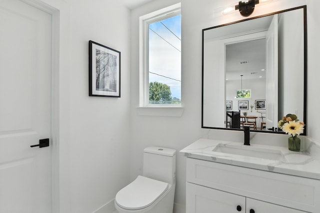 3913 Hare St, Houston, TX 77020 - half bath with vanity and toilet