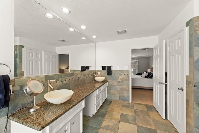 23 Dartmoor St, Sugar Land, TX 77479 - photo 26