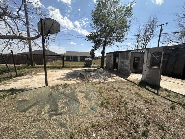 3406 E 15th St, Lubbock, TX 79403 - photo 5