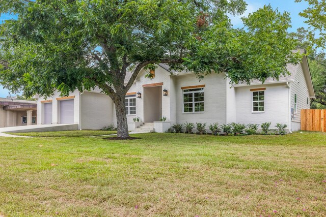 271 S College St, La Grange, TX 78945 - photo 2