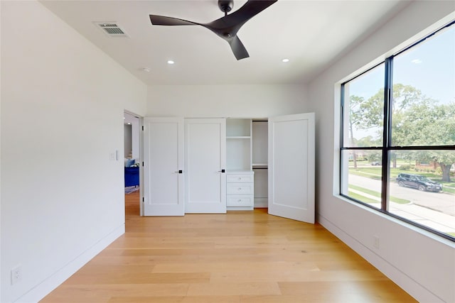 5055 Yarwell Dr, Houston, TX 77096 - unfurnished bedroom featuring light wood-type flooring, recessed lighting, a closet, and a ceiling fan