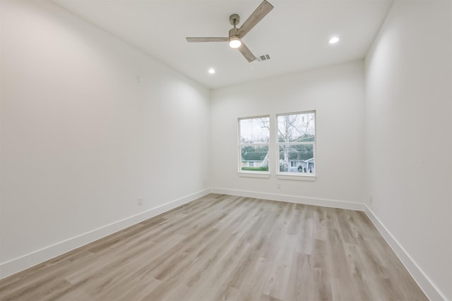 613 Melbourne St, Houston, TX 77022 - empty room featuring light wood-style flooring, recessed lighting, and a ceiling fan