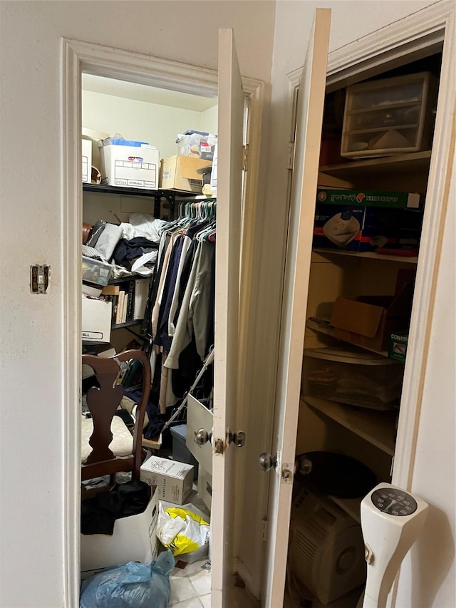 7831 Terra Cotta Dr, Houston, TX 77040 - view of closet