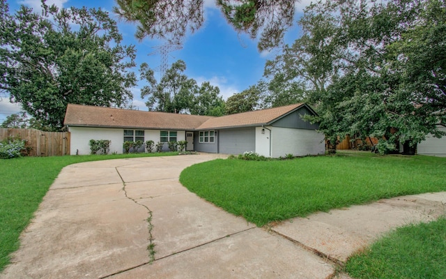 10415 Westray St, Houston, TX 77043 - ranch-style house with driveway and a garage