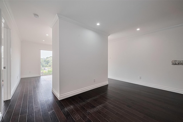 2333 Bering Dr Unit 334, Houston, TX 77057 - spare room featuring ornamental molding, dark wood-style flooring, a smoke detector, and recessed lighting