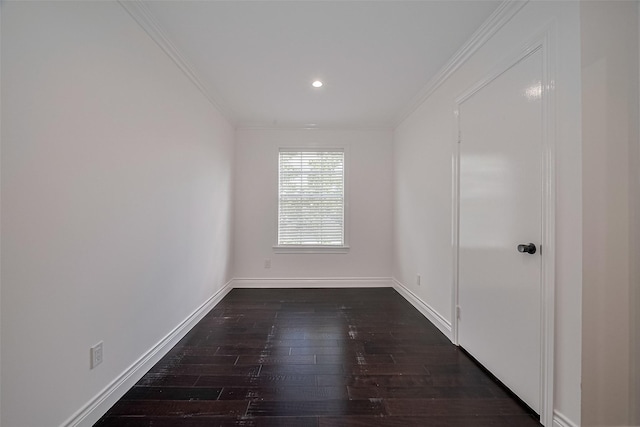2333 Bering Dr Unit 334, Houston, TX 77057 - spare room with dark wood-style floors, crown molding, and recessed lighting