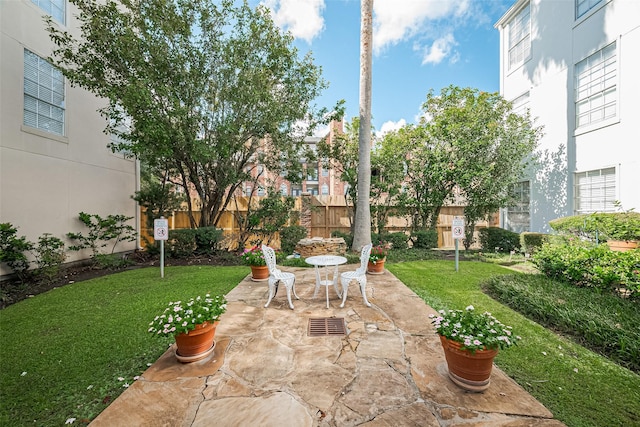 2333 Bering Dr Unit 334, Houston, TX 77057 - view of patio