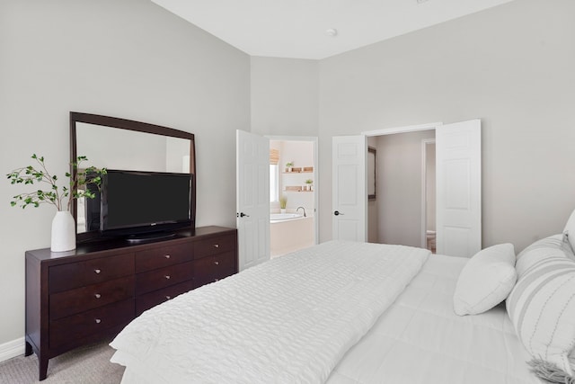 3423 Velasco Ct, Missouri City, TX 77459 - bedroom featuring ensuite bath and high vaulted ceiling