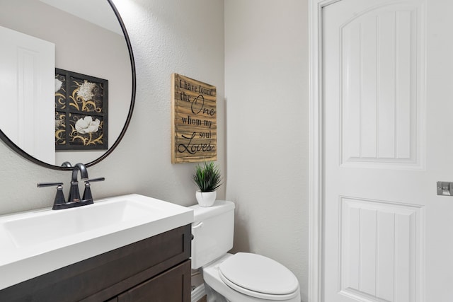 3423 Velasco Ct, Missouri City, TX 77459 - half bathroom featuring vanity and toilet