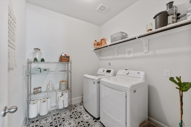 10059 Preserve Way, Conroe, TX 77385 - laundry area featuring independent washer and dryer and light tile patterned floors