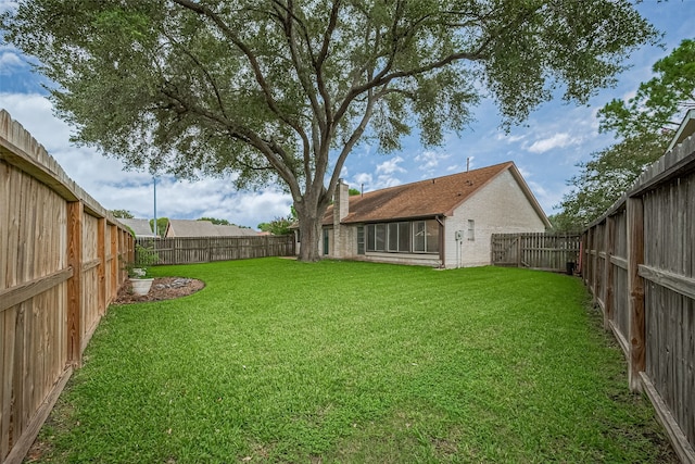 9302 Moorfield Ct, Houston, TX 77083 - view of fenced backyard