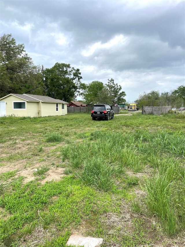 3707 12th St, Brookshire, TX 77423 - view of yard