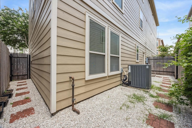 3324 Masters Point Dr, Houston, TX 77091 - view of home's exterior with a cooling unit